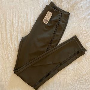 NWT forever 21 olive green leggings size small